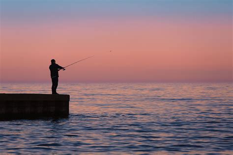 Fishing in the sunset | Telling Photos