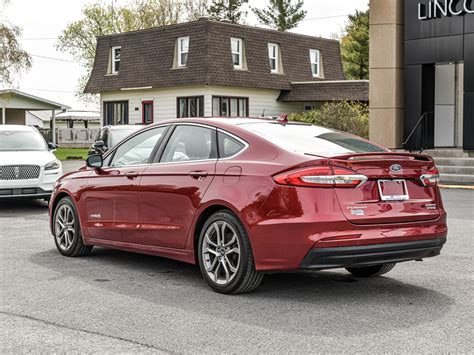 2019 Ford Fusion Hybrid TITANIUM Rr/ruby_red_(met), 2.0L iVCT Atkinson ...