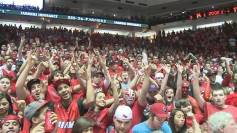 UNM basketball season kicks off with student perks, revamped student section - YouTube