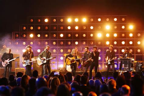 2019 CMA Awards: The Performers List