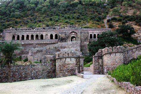 The Bhangarh Fort Story: Behind The Mystery Of The Most Haunted Place In India - Tripoto