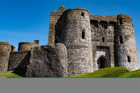 Kidwelly Castle | Explore South Wales