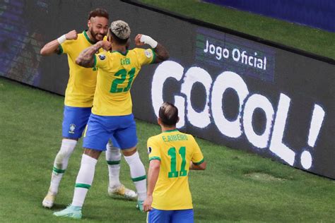 Neymar Ties Ronaldo for Second on Brazil NT's All-Time Goals Scored List