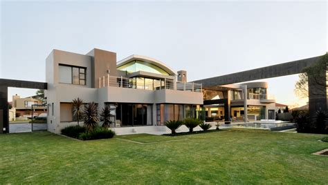 Huge Modern Home In Hollywood Style By Nico van der Meulen Architects | Architecture ...