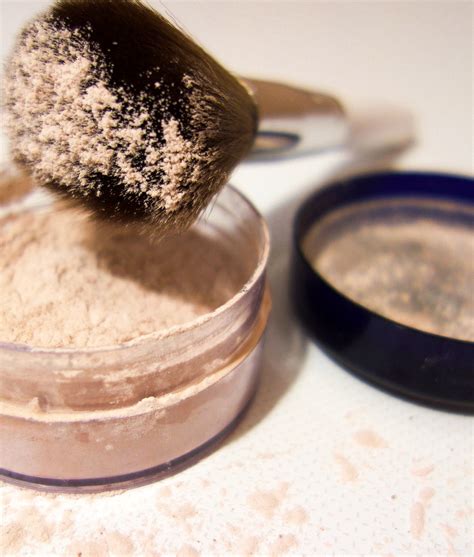 Two Ingredient Translucent Powder | Translucent powder, Ingredient ...