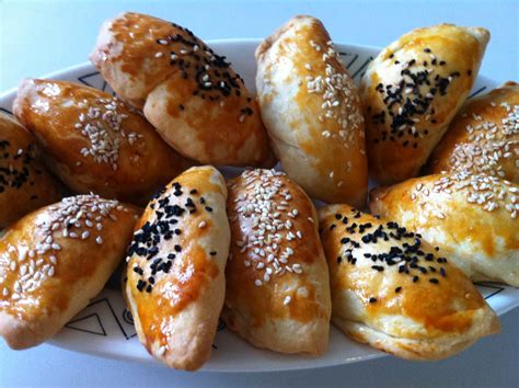 Hem Sağlıklı Hem Pratik: Pogaca with Cheese - Peynirli Poğaça