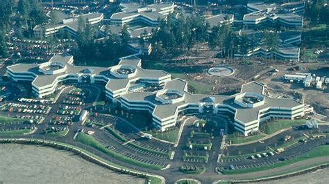 Redmond city records show aggressive timeline for Microsoft's headquarters renovation - Puget ...