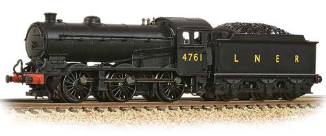 Graham Farish N LNER 4761 Class J39 0-6-0 LNER Black Stepped Tender 372-400A