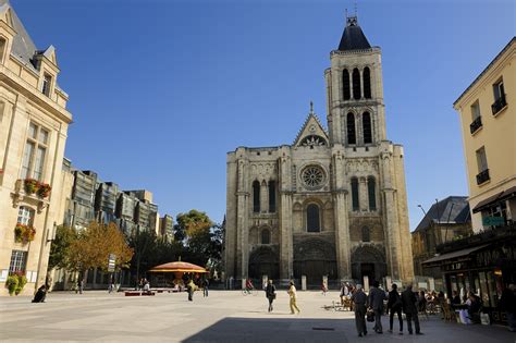 Saint-Denis Basilica Outside Paris : A Royal Necropolis