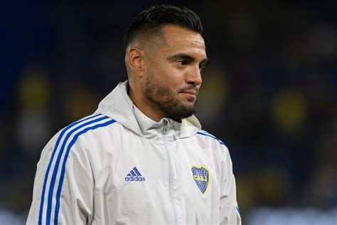 Ex Manchester United keeper Sergio Romero steps up at Boca Juniors