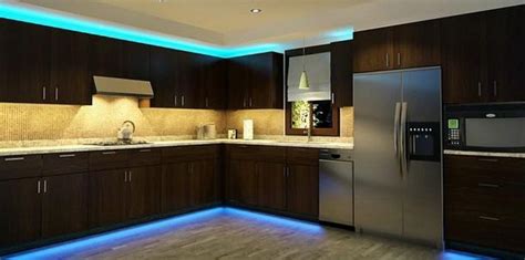 What LED Light Strips or Ropes Are Best To Install Under Kitchen Cabinets? | デザイン, リビングルーム, 照明