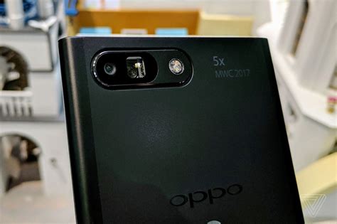 Oppo’s 5x zoom camera is an ingenious prototype that actually works - The Verge