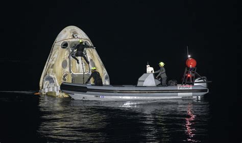 NASA Crew-1 Dragon Astronauts Depart ISS for Safe Splashdown Making 1st ...