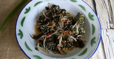 Resep Tumis Pedas Daun Singkong oleh Bunda Ei - Cookpad