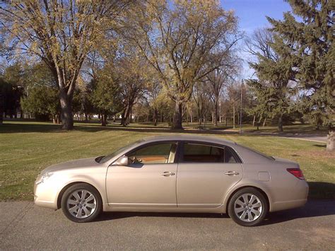 2005 Toyota Avalon Touring - Sedan 3.5L V6 auto