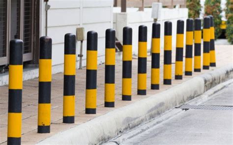 6 Types Of Bollards And Their Uses | by Digitalshake | Medium