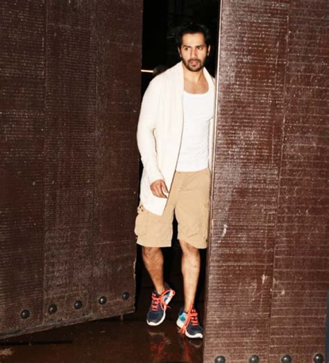 Varun Dhawan Dressing Style: How to nail Varun Dhawan's casual look ...