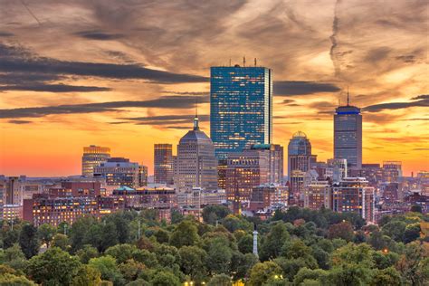 Boston, Massachusetts, USA downtown skyline over the park | Acorn Advertising