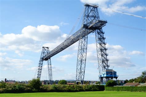 Newport Transporter Bridge, UK [2048x1365] : r/InfrastructurePorn