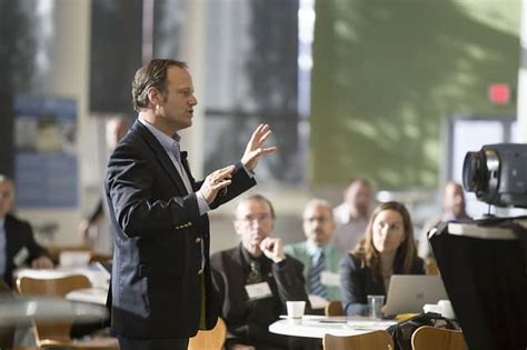 How to Choose the Right Speaker for Your Event (with Examples)