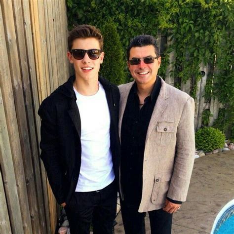 All About Shawn Mendez: Shawn Mendes Mom And Dad