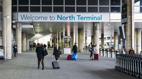 £5 minimum fee to drop off passengers at Gatwick Airport