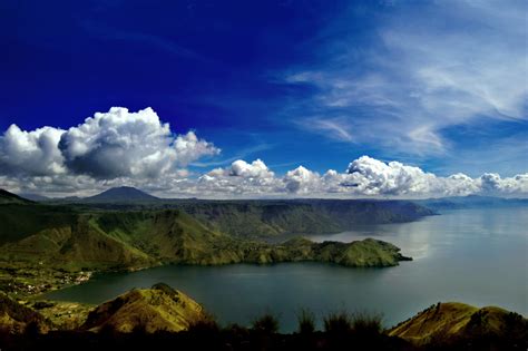 Danau Toba, Perpaduan Sempurna Antara Legenda dan Pesona | HORIZON BUDAYA