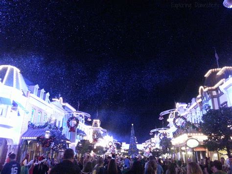 Disney World Christmas: Why Walt Disney World for the holidays is a must!