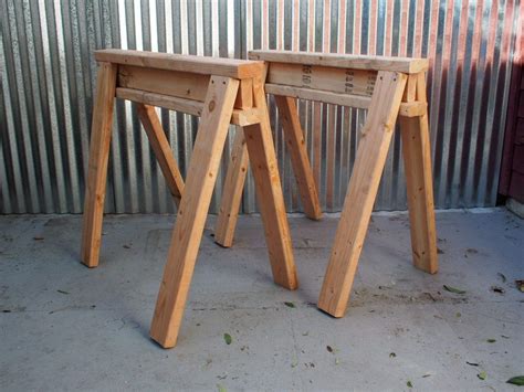 How to Build Simple, Stackable Sawhorses From a Few 2 x 4s | Easy ...