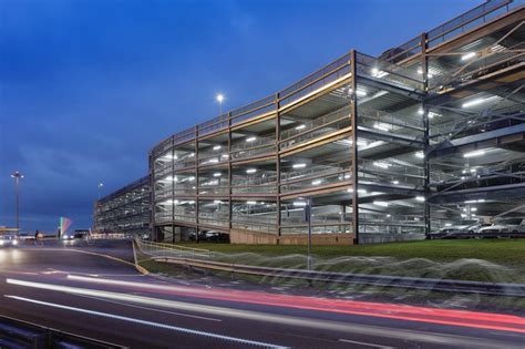 Luton airport carpark finished | Luton airport carpark at ni… | Flickr