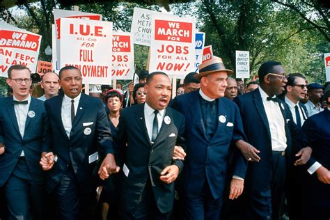 Martin Luther King Jr.: 12 Powerful Photos of a Leader