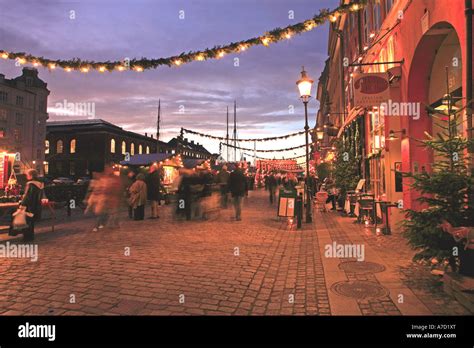 Nyhavn, Christmas Market, Copenhagen Stock Photo - Alamy