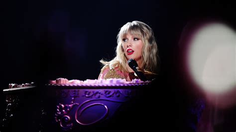 Taylor Swift announces new album 'evermore' dropping tonight. Yes, another one!