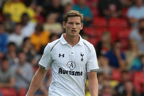 Jan Vertonghen joins Benfica: Former Tottenham defender signs three-year deal | London Evening ...