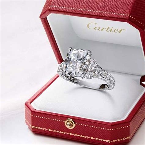 Tag for hint hint... Stunning Cartier engagement ring! - @FashionMeyer is su… | Classic diamond ...