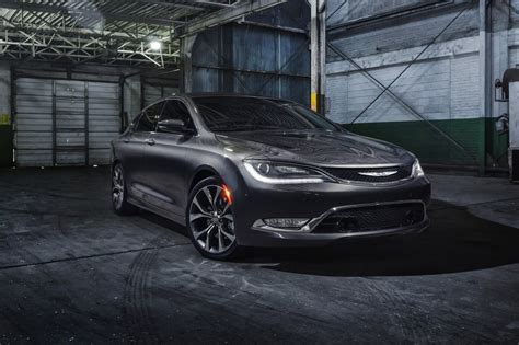 2017 Chrysler 200 Sedan Specs, Review, and Pricing | CarSession