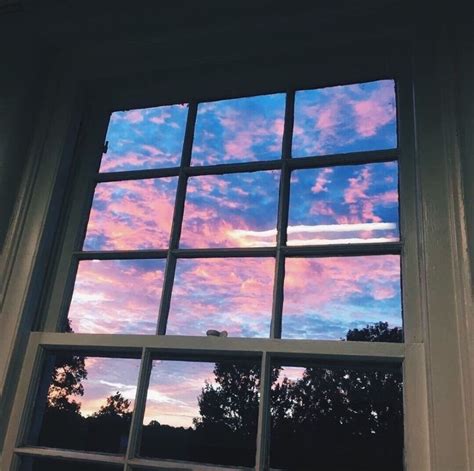 art 🎨 on Twitter | Night view sky, Sky, Window night view