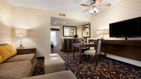 Napa Hotels – Embassy Suites Napa Valley, CA Hotel