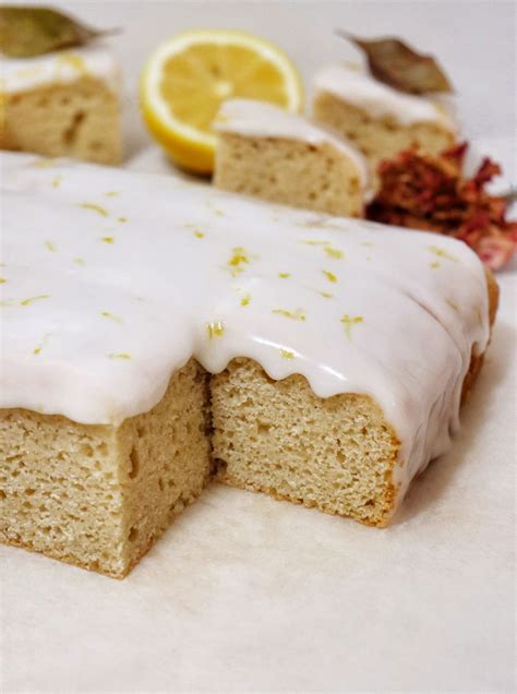 EASY 5-INGREDIENT LEMON CAKE » RUN2FOOD