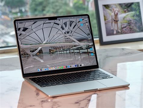 Chi tiết MacBook Air M2 Silver mới ra mắt – Giá từ 29 triệu đồng