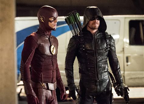 The Flash "Invasion!" Crossover Preview Images | FlashTVNews