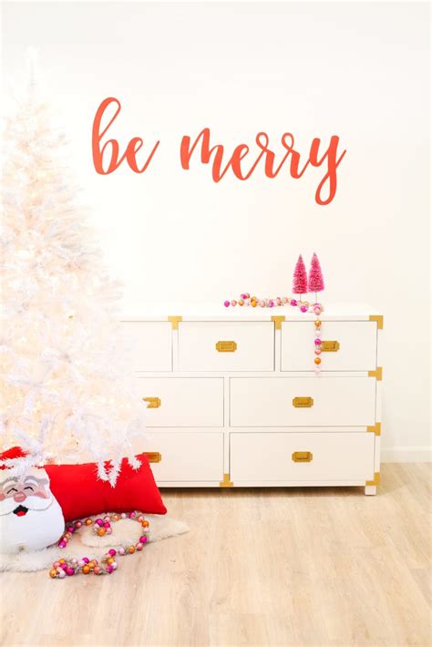 how-to-photo-and-print-your-own-holiday-cards » Lovely Indeed