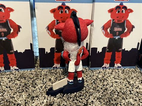 UNIVERSITY OF ILLINOIS CHICAGO UIC Sparky Mascot Bobblehead SGA Bobble ...