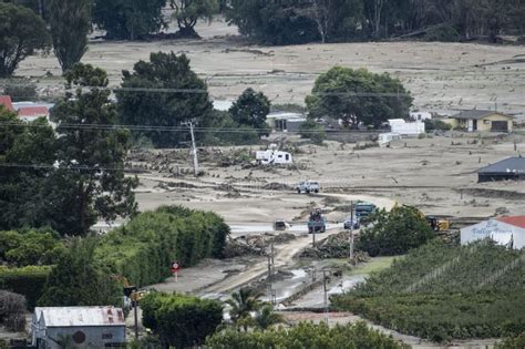 Sheds in NZ editorial stock photo. Image of major, homes - 269702023