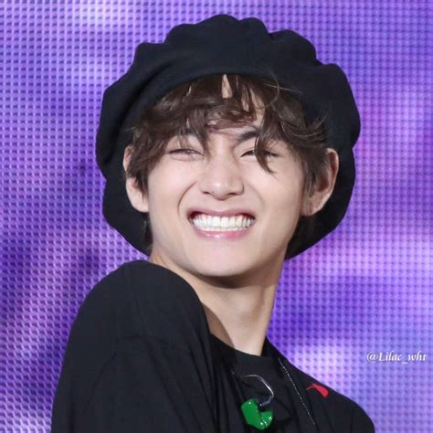 190707 SYS Tour Osaka #태형 #뷔 #태태 #방탄소년단뷔 #Taehyung #BTSV | Taehyung smile, Kim taehyung, Taehyung