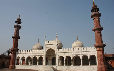 Moti Masjid Bhopal, India - Location, Facts, History and all about Moti Masjid Bhopal - ixigo ...