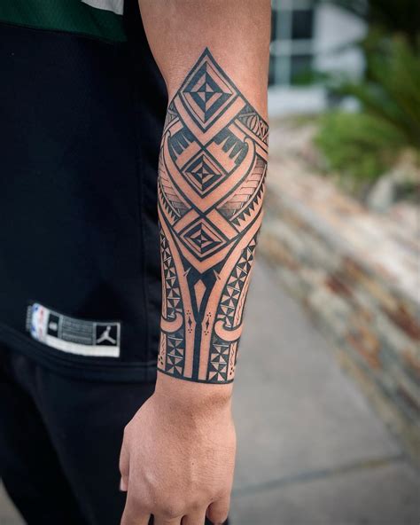 Share 84+ polynesian tribal tattoo designs latest - in.coedo.com.vn