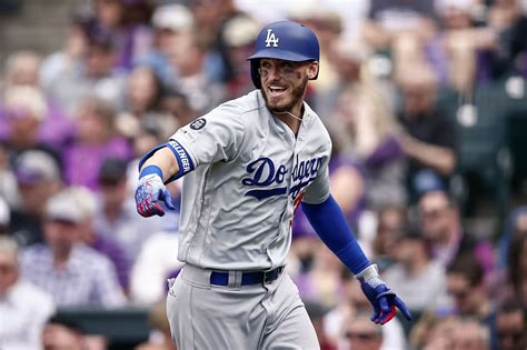 Cody Bellinger continues hot start, Dodgers win 10-6 - True Blue LA