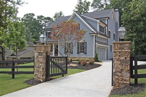 Pin by Christa Minogue on Dream home in 2020 | Driveway entrance, Farm ...