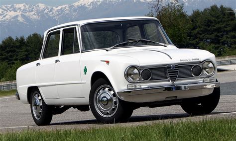 Alfa Romeo Giulia Ti Super 1963 | Drive